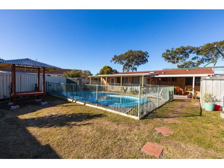 Flora Parade 6 Guest house, Tuncurry - imaginea 11