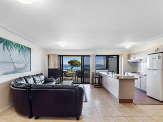 Florentine, Unit 2/11 Columbia Close Apartment, Nelson Bay - 1