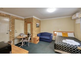 Forest Lodge Motor Inn & Restaurant Hotel, Dubbo - 4