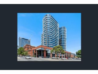 FREE CARPARK SPACIOUS APARTMENT FOR THREE Apartment, Melbourne - 3