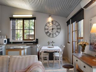 French Cottage Guest house, Daylesford - 4