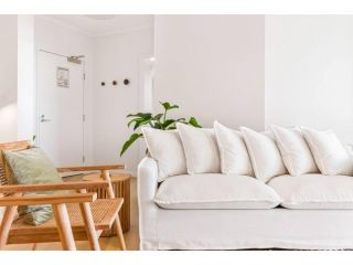 Fresh Beautifully Styled 2 BR Resort Apt at Marcoola Apartment, Marcoola - 2