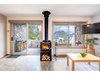 Freycinet Stone Studio 7 - Quartz Apartment, Coles Bay - 2