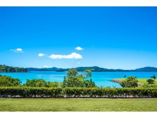 Fully Renovated Frangipani Beach Front Apartments Apartment, Hamilton Island - 1