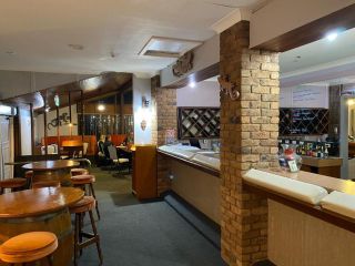 Gateway Motor Inn Hotel, Narrandera - 4