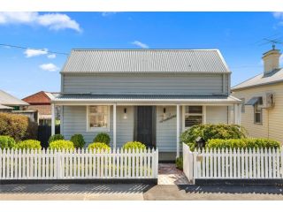 Geelong West Miner's Cottage Guest house, Geelong - 2