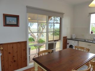 Glenbar cottage Yelta Guest house, Mildura - 5