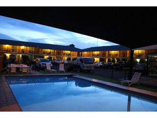 Golden West Motor Inn Hotel, Dubbo - 4