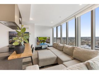 Gorgeous High-Rise Unit with Sky Bar, Pool and Gym Apartment, Melbourne - 2