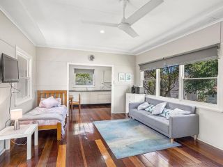 Government Road, 102 Guest house, Nelson Bay - 3