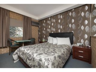 Grand Manor Motor Inn Hotel, Queanbeyan - 2