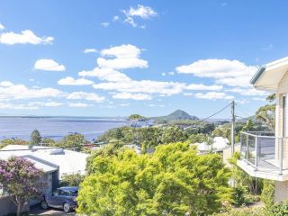 Grand View at Nelson Bay 2 14 Wollomi Avenue Guest house, Nelson Bay - 4