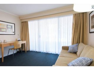 Grande Esplanade Studio Apartment, Sydney - 5