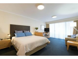 Grande Esplanade Studio Apartment, Sydney - 1