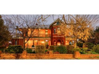Grenfell Hall Bed and breakfast, New South Wales - 2