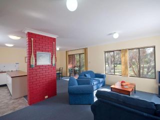 Gretel Close, Maeva Lodge, Unit 04, 14 Apartment, Nelson Bay - 1