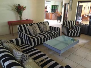 Hacienda Cooya Beach Guest house, Queensland - 4