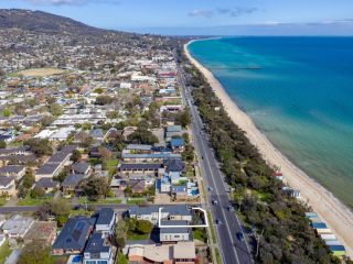 Beach Views - Dromana Guest house, Dromana - 4