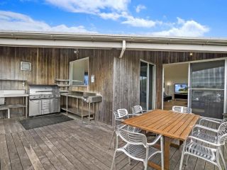 HEARN'S BEACH HOUSE Guest house, Port Fairy - 1