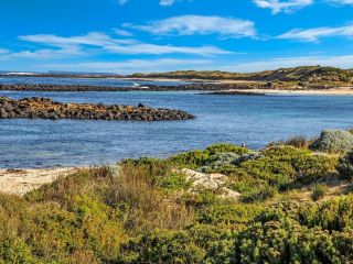 HEARN'S BEACHSIDE VILLA 7 Guest house, Port Fairy - 4