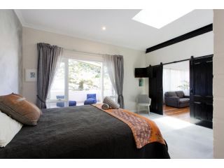 Hidden Treasure Apartment, Fremantle - 3