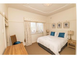 Hillside Cottage â”‚ Comfy, Spacious, Walk to CBD & Stannies Guest house, Bathurst - 4