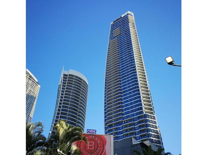 H Star Residences-- Paradise Stayz Apartment, Gold Coast - imaginea 19