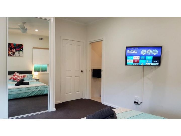 Homely Getaways - Eighth Street Mildura Guest house, Mildura - imaginea 13