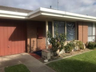 Homely private 2 bedroom unit in the heart of town Apartment, Paynesville - 4