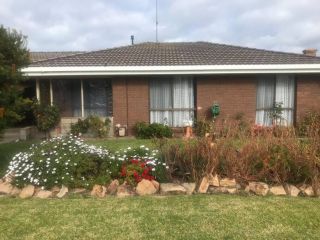 Homely private 2 bedroom unit in the heart of town Apartment, Paynesville - 3