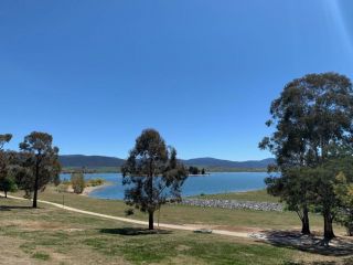 Horizons 115 - Lake Jindabyne Waterfront Guest house, Jindabyne - 3