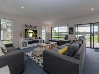 Horizons Golf Club, Villa 124 Villa, Salamander Bay - 4