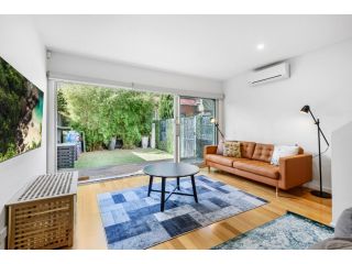 Incredible 3-Bed Home in The Heart of St Kilda Guest house, Melbourne - 3