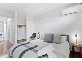 Central City Convenience in Prime Location Apartment, Melbourne - 5