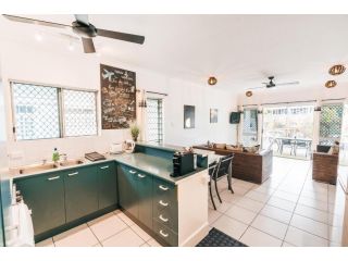 Inner City Value Apartment, Cairns - 4