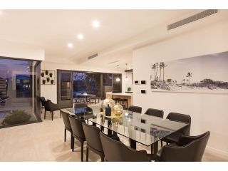 Jewel of Broadbeach Guest house, Gold Coast - 3