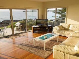 Jones's Beach House - perfect location with views! Guest house, New South Wales - 2