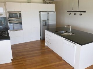 Jones's Beach House - perfect location with views! Guest house, New South Wales - 5