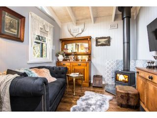 Juniper & Rye cottage for two Guest house, Victoria - 3