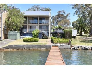 just listed Silverwater Lake Mac Waterfront with Views Guest house, New South Wales - 4