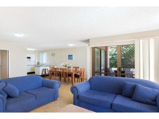 'Kamillaroi' Walk to restaurants, cafes and beach! Apartment, Nelson Bay - 3