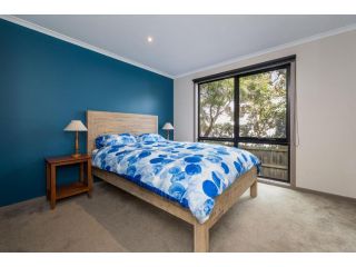 KBs ON BEACHCOMBER PET FRIENDLY OUTSIDE Guest house, Inverloch - 5