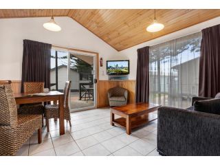 Kendalls Beach Holiday Park Hotel, Kiama - 2