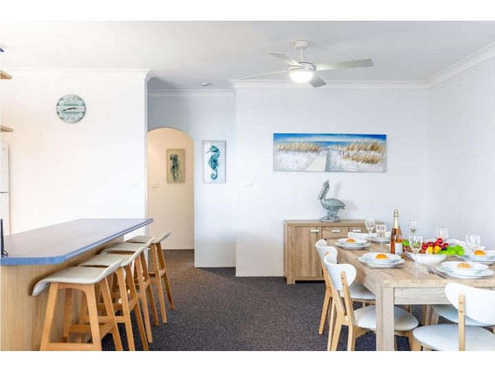 12 &#x27;Kiah&#x27;, 53 Victoria Pde - panoramic water views in the heart of Nelson Bay Apartment, Nelson Bay - imaginea 12
