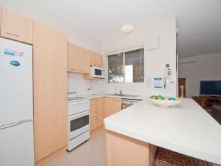 Kiah Unit 16 53 Victoria Parade Apartment, Nelson Bay - 4