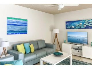 8 'Kiah' , 53 Victoria Parade - stunning water views, WIFI & Air Con Apartment, Nelson Bay - 2