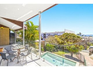 Kingscliff Ocean Vista With Jacuzzi Spa Guest house, Kingscliff - 2