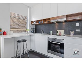 KOZYGURU Centential Park Sydney CBD Freshly Neat Modern Studio NCP049 Apartment, Sydney - 5