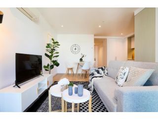 KOZYGURU DOCKLANDS MODERN COZY 1 BED ROOM UNIT MELBOURNE VDO628 Apartment, Melbourne - 1